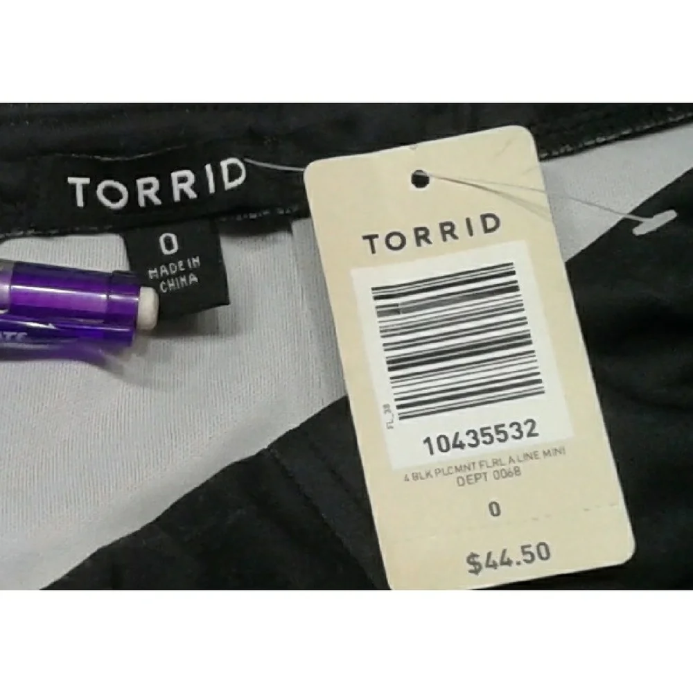 New Torrid floral mini skater skirt plus size 0